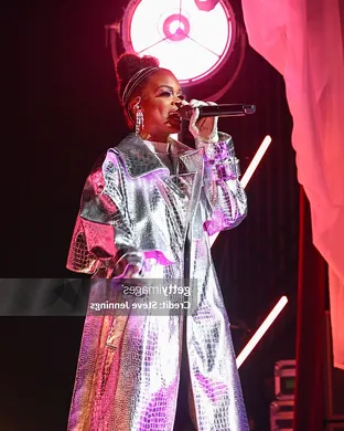 Ari Lennox Detroit