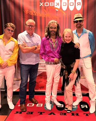 Bee Gees Gold - A Tribute to The Bee Gees Warren