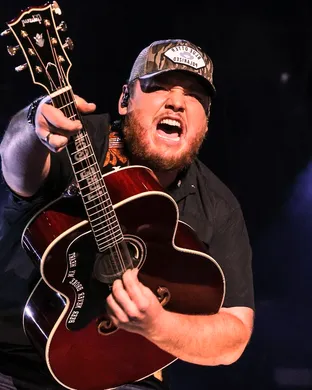 Luke Combs