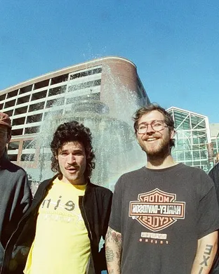 Mom Jeans Detroit