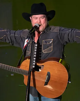 Tracy Lawrence Saginaw